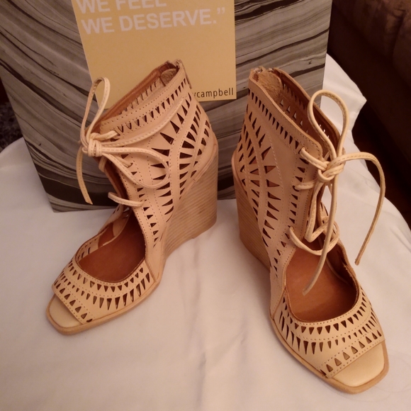 Gently used Jeffrey Campbell Rodillo-Hi nude colored open toe shoes size 5 1/2 - Picture 4 of 7